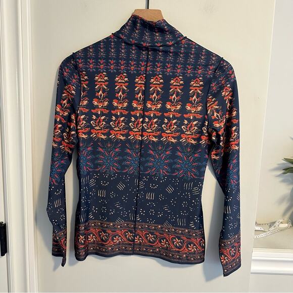 Hunter Bell Blue Orange Red Printed Turtleneck Long Sleeve Top Small - Picture 8 of 13